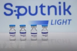 Recibe Vietnam 100 mil dosis de vacuna Sputnik Light donadas por Rusia