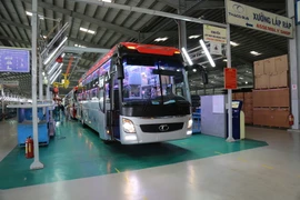 Aumentan drásticamente ventas de autobuses vietnamitas