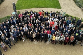 Celebran Foro de Líderes Globales de Vietnam en París