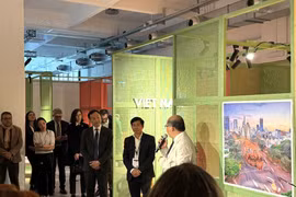 Productos de muebles vietnamitas presentados en la Semana del Diseño de Milán