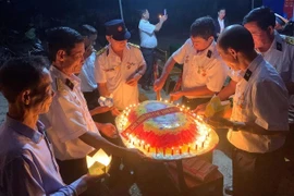 Rinden tributo a mártires de batalla de Gac Ma de Truong Sa de Vietnam