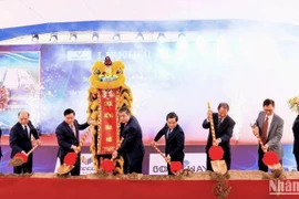 Empresa taiwanesa inicia construcción de planta informática en provincia vietnamita