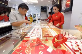 Precio del oro disminuye en el Día del Dios de la Riqueza