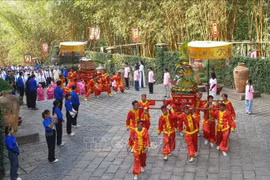 Rinden homenaje a los fundadores del país en diversas localidades vietnamitas