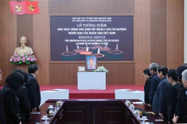 Rinden homenaje a activista estadounidense Merle Ratner en Vietnam