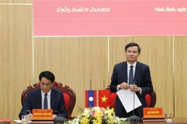 Ninh Binh y provincia laosiana de Oudomxay fortalecen relaciones de cooperación