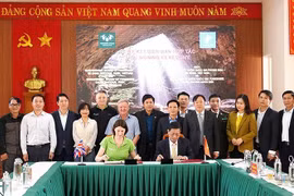 Impulsan cooperación Vietnam - Reino Unido en turismo de exploración de cuevas