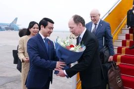 Presidente del Parlamento finlandés inicia visita oficial a Vietnam