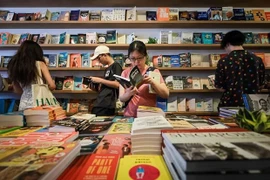 Singapur aumenta impuesto sobre bienes y servicios