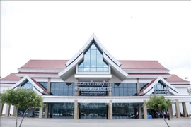 Laos convertirá aeropuerto financiado y construido por Vietnam en aeródromo internacional 