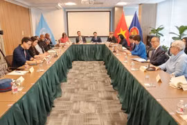 Vietnam aspira a intensificar relaciones con Estados Unidos
