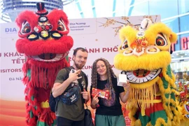 Localidades vietnamitas reciben a primeros turistas en el Año Nuevo Lunar 2024