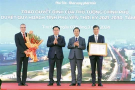 Efectúan conferencia de promoción de inversión en Phu Yen