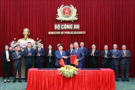 Fortalecen cooperación entre ministerios vietnamita y chino