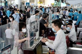 Refuerza Vietnam el control de seguridad aérea en el Tet