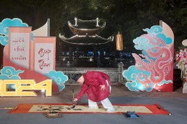 Hanoi celebra diversas actividades para atraer turistas en Año Nuevo Lunar