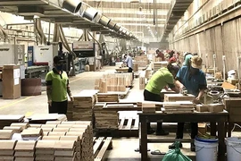 Destacan actividades de empresas de IED en industria maderera vietnamita