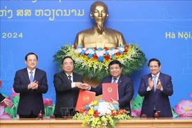 Celebran 46ª Reunión del Comité Intergubernamental Vietnam-Laos en Hanoi