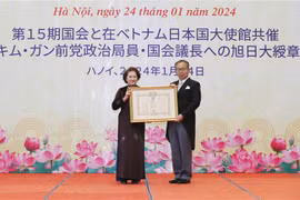 Japón otorga Orden de Sol Naciente a expresidenta del Parlamento vietnamita