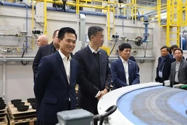 Destacan papel de comunidad vietnamita en fortalecer amistad con República Checa