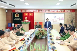 Premier vietnamita insta a garantizar seguridad vial durante el Tet