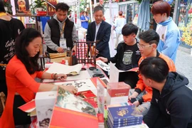 Varias actividades en feria de libros en ocasión del Año Nuevo Lunar 2024