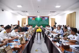 Armadas de Vietnam y Camboya revisan experiencias de la patrulla junta 