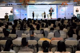 Foro de Líderes jóvenes Vietnam 2016 se efectúa en Ciudad Ho Chi Minh 