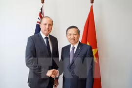 Fuerzas de seguridad pública de Vietnam fortalecen vínculos con Australia