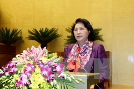 Líder parlamentaria parte de Hanoi para visitar India