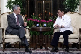 Presidente filipino Duterte visita Singapur 