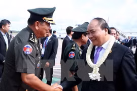 Premier vietnamita concluye con éxito participación en novena Cumbre de CLV