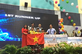 Triunfan estudiantes de Vietnam en competencia internacional de Robothon 