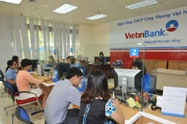 Bancos de Vietnam y Japón fortalecen cooperación