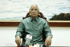 Phankham Pheuyavong, jefe de la Comisión de Propaganda y Entrenamiento del Comité Central del Partido Popular Revolucionario (PPRL) de Vietnam y presidente del Consejo Teórico Central. (Fuente: VNA)