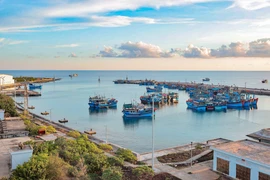 Centro logístico de apoyo a los pescadores en Truong Sa 