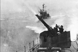 Celebran 60 años de primera victoria de la Armada Popular de Vietnam