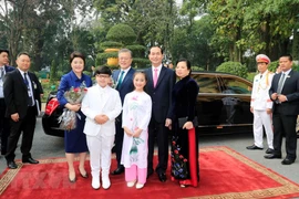 [Fotos] La visita a Vietnam del Presidente de Sudcorea