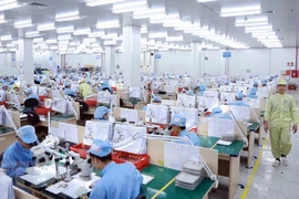 Mercado laboral vietnamita prosperará en 2021 gracias a la inversión extranjera