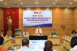 Reconocen a empresarios sobresalientes en Vietnam 