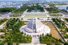 Ninh Thuan fortalece conectividad regional y nacional para desarrollar turismo