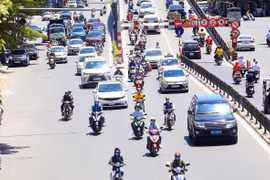 Intenso calor en Hanoi, máxima llega a los 40 grados 