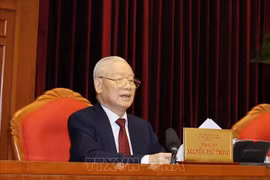 El secretario general del PCV, Nguyen Phu Trong, interviene en la sesión plenaria. (Foto: VNA)