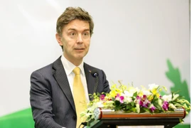 El embajador y jefe de la misión de la UE en Vietnam, Julien Guerrier. (Foto: VNA)
