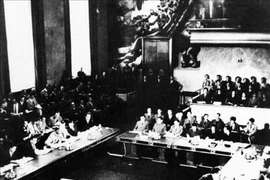 En la Conferencia de Ginebra en 1954 (Foto: VNA)