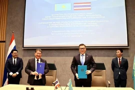 Tailandia y Kazajistán firman acuerdo de cooperación económica y comercial