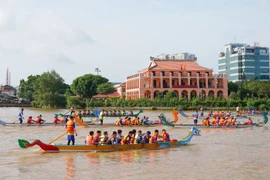 Los recorridos por los ríos se explotan fuertemente durante el Festival Fluvial de Ciudad Ho Chi Minh. (Foto: VNA)