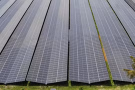 Se espera que el nuevo parque solar flotante de Singapur pueda producir 141 megavatios pico (MWp) de energía limpia (Foto:businesstimes.com.sg)