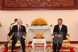 Máximo dirigente político de Vietnam se reúne con presidente del Senado camboyano