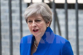 Primer ministro de Vietnam felicita a Theresa May por su reelección 